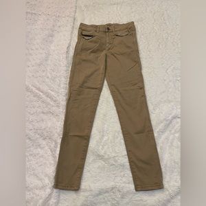 American Eagle low rise skinny Jean(no rips)! Size:6(Reg), Color:Tan
